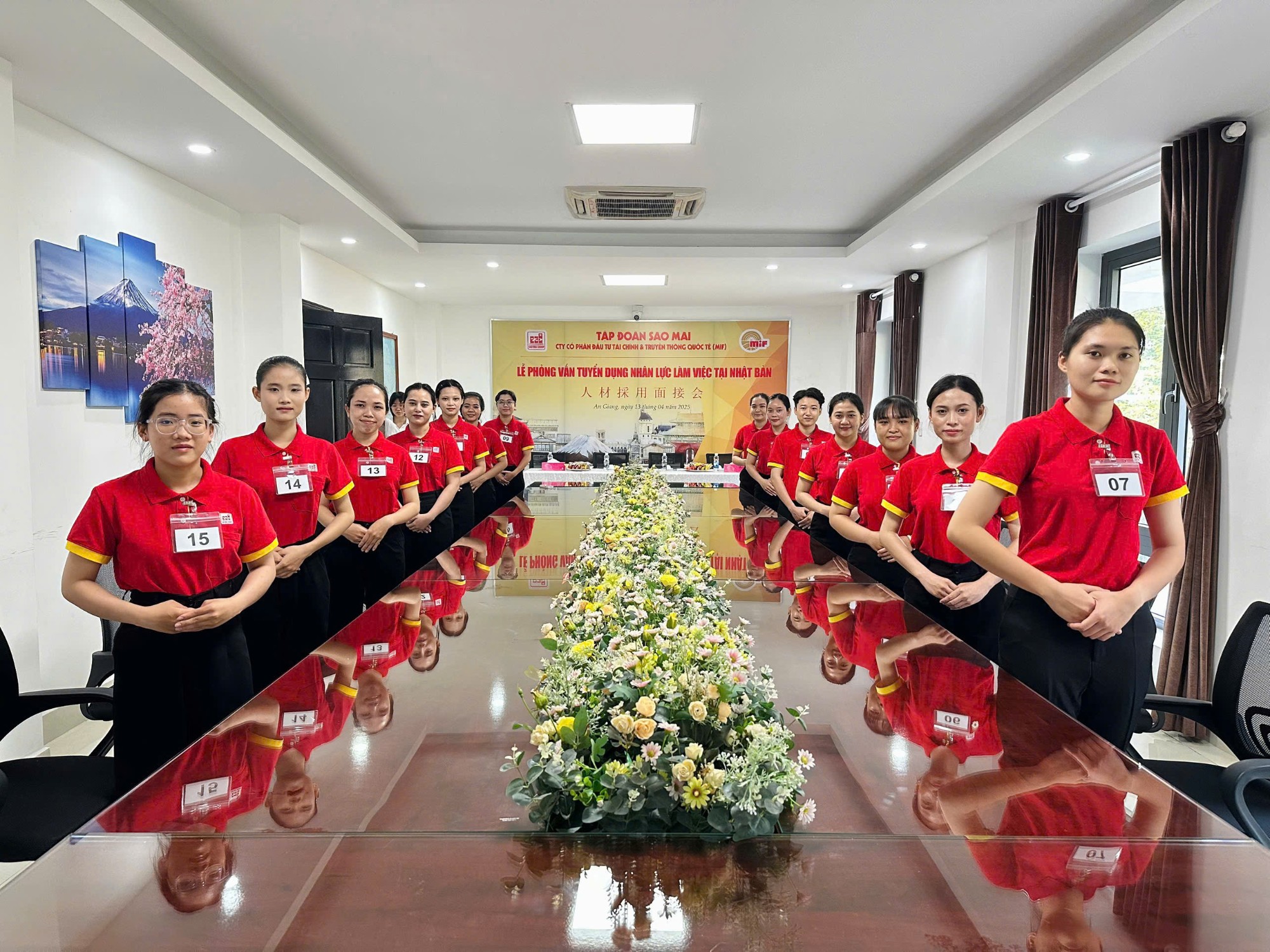 XUẤT KHẨU LAO ĐỘNG