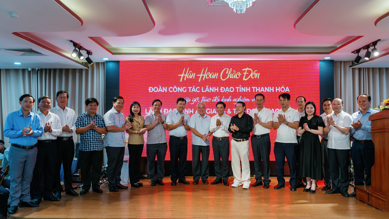 ĐOÀN LÃNH ĐẠO TỈNH THANH HÓA ĐẾN THĂM VÀ LÀM VIỆC VỚI TẬP ĐOÀN SAO MAI