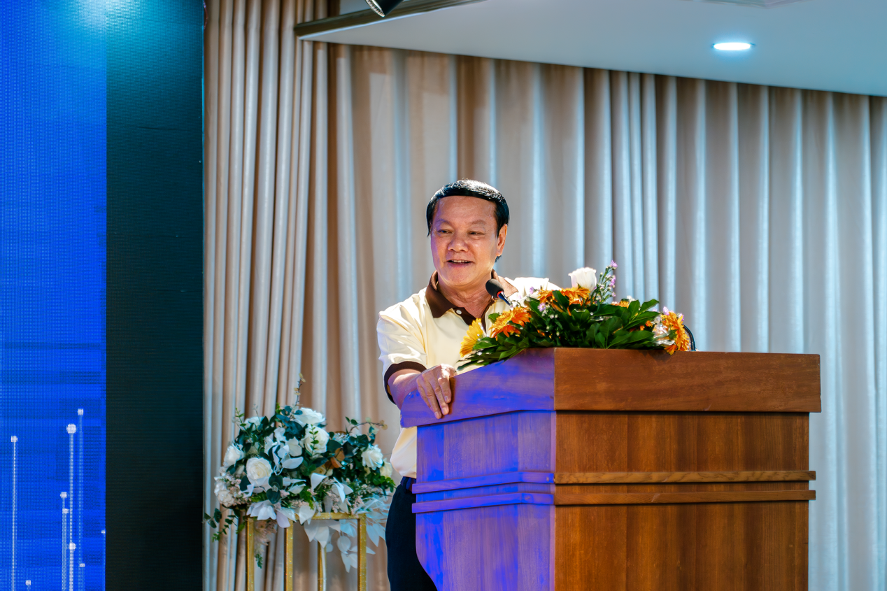 DSC09486-Enhanced-NR